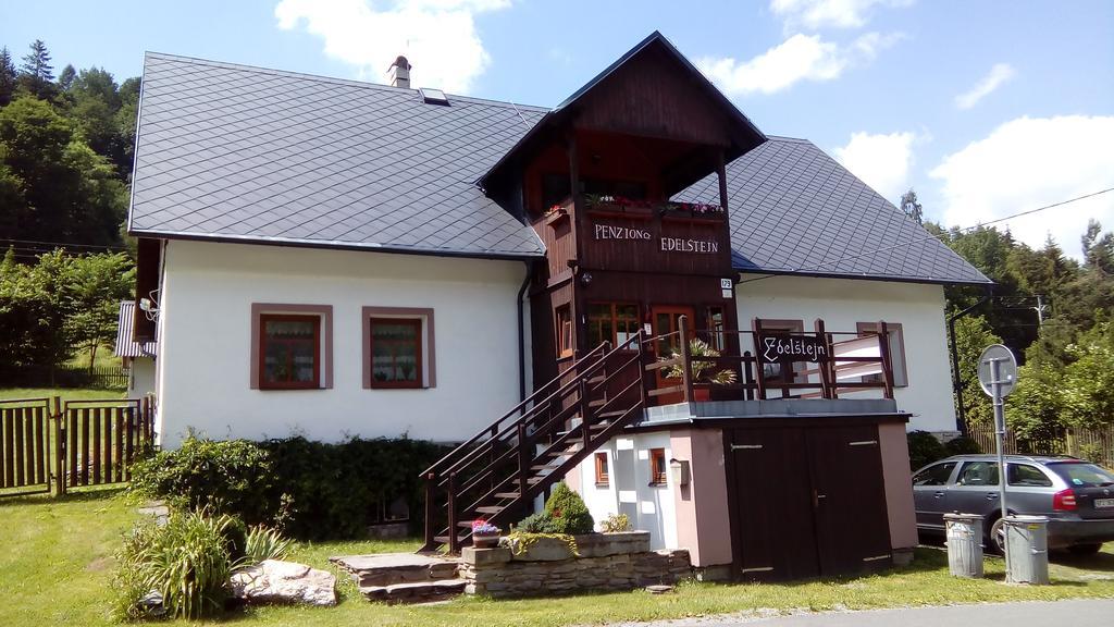 Penzion Edelstejn Petrovice  Extérieur photo